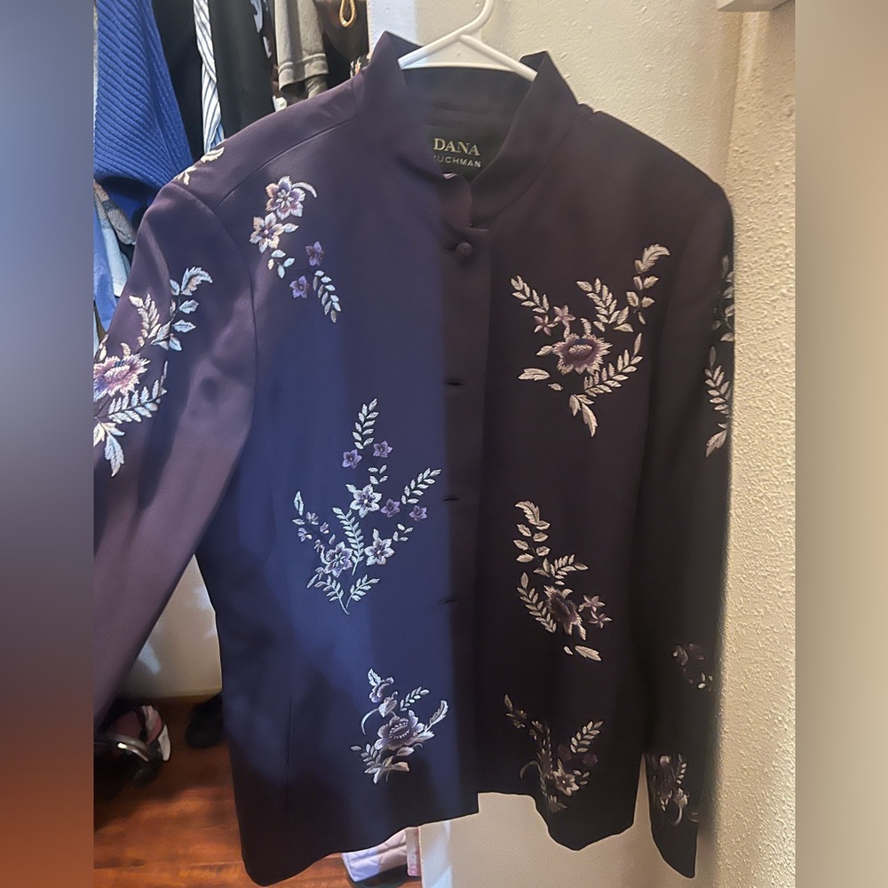 Dana Bushman blazer